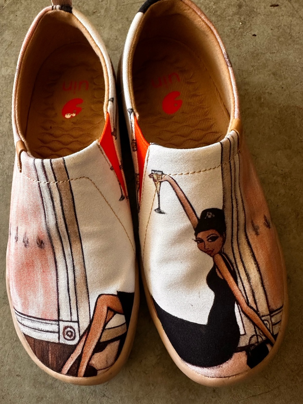 Women's Slip-On Canvas Shoes in White and Black with Illustrated Design